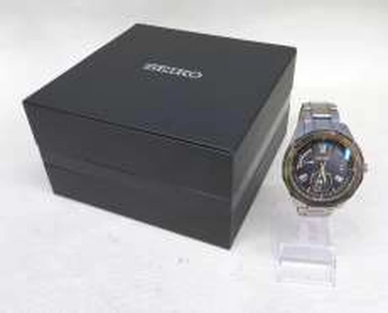 SEIKO Seiko Lights Weltzeit Solar 8B54-0BG0