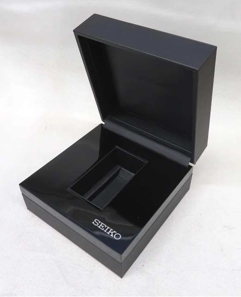 SEIKO Seiko Lights Weltzeit Solar 8B54-0BG0
