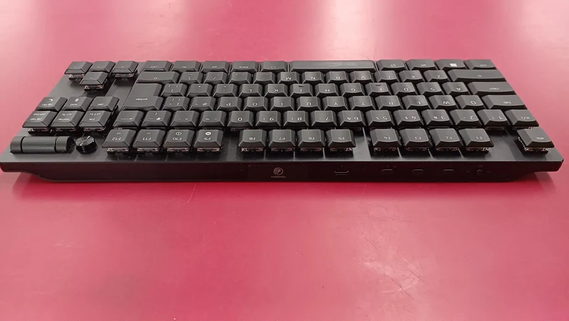 RAZER Gaming-Tastatur RZ03-04371400-R3J1