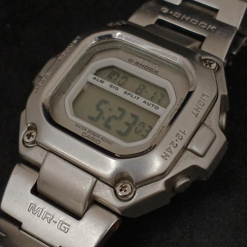 CASIO G-SHOCK MRG-110