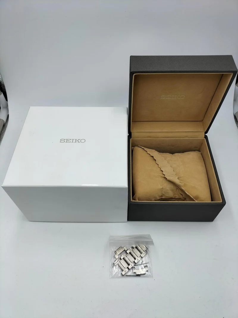 SEIKO Funkgesteuerte Solaruhr 8B54-01BC0