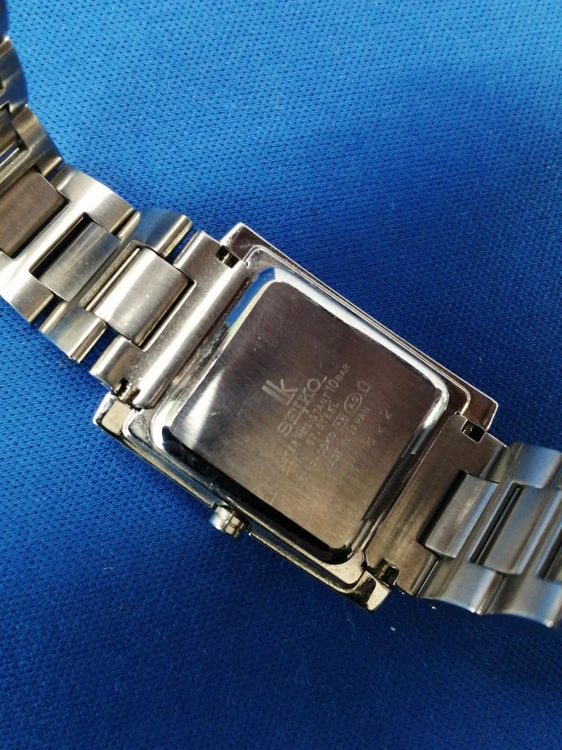 SEIKO Lucia Quarzuhr