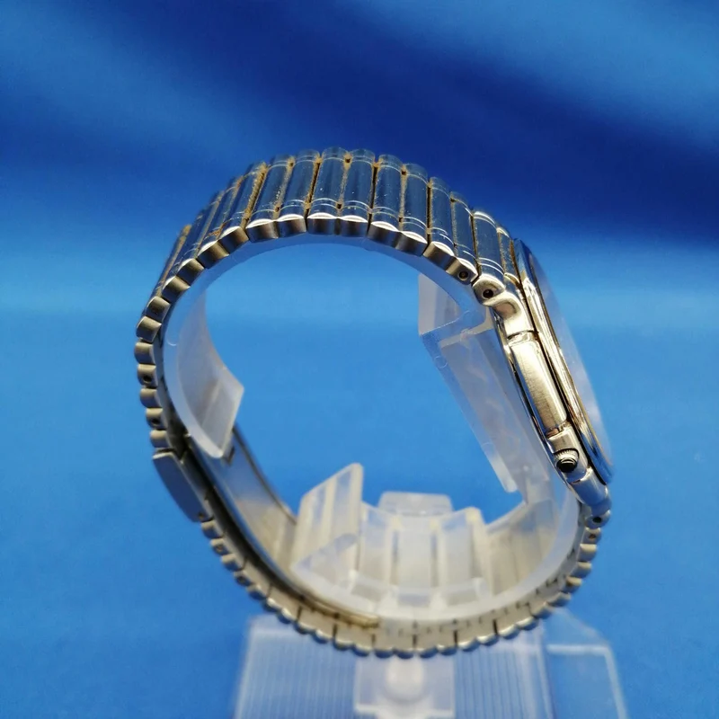 SEIKO Quarz-Armbanduhr 5E31-6B10
