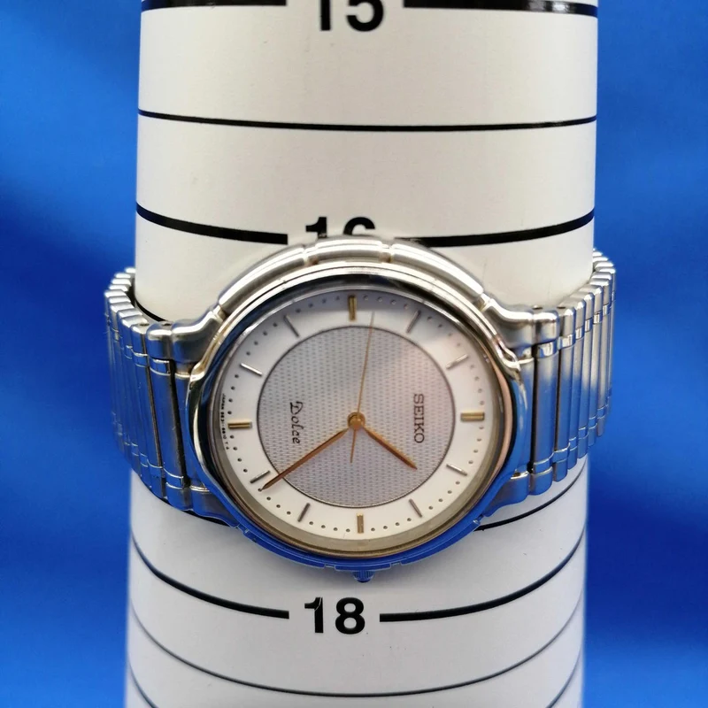 SEIKO Quarz-Armbanduhr 5E31-6B10