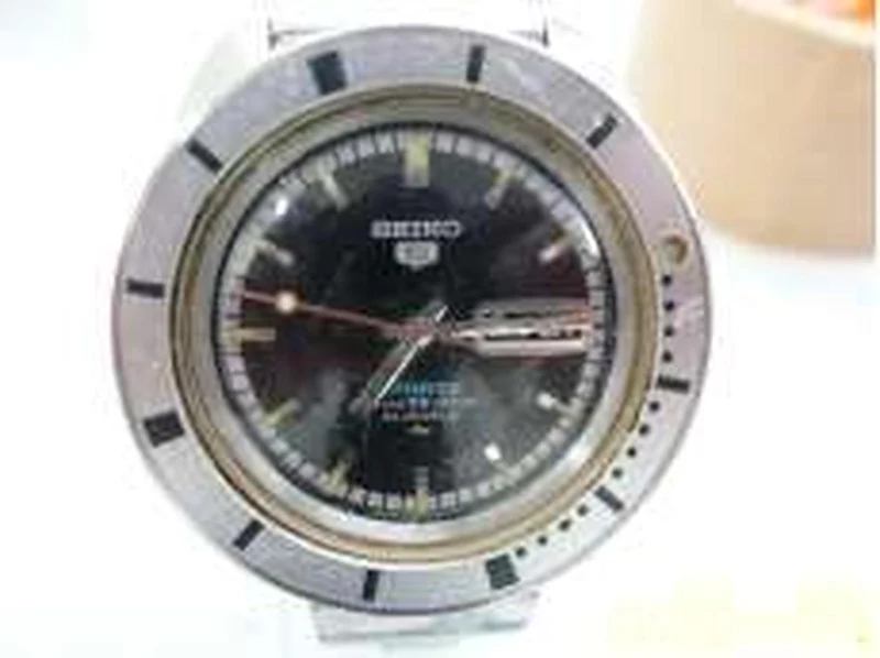[JUNK] SEIKO Takeshi Hongo Modell Seiko 5 5126-8090