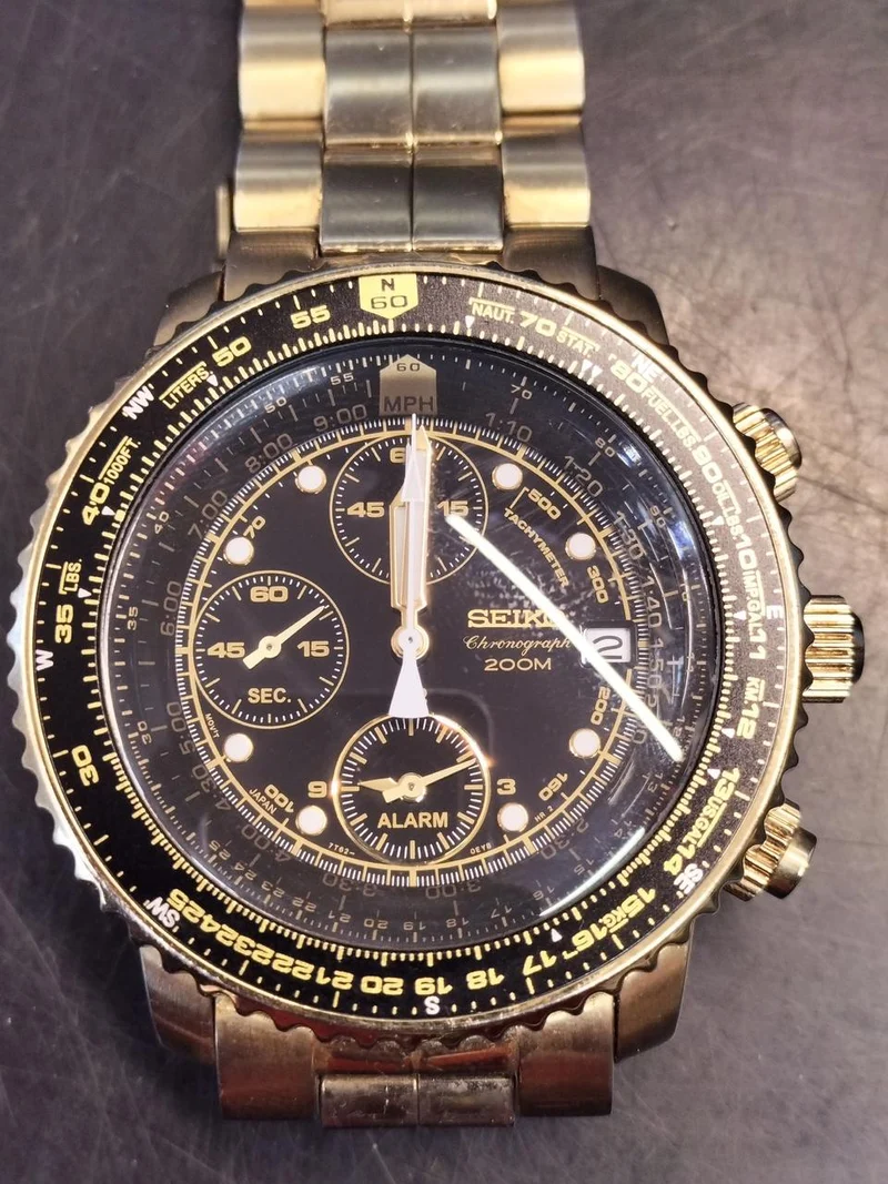 [SCHROTT] SEIKO Pilot Chronograph Quarz Gold mit Kratzern 7T62-0EB0