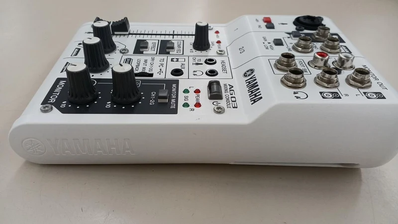 YAMAHA Audio-Interface AG03