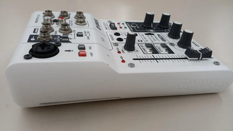 YAMAHA Audio-Interface AG03