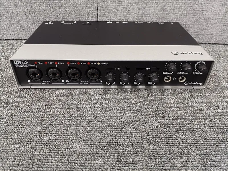 STEINBERG Audio-Interface: UR44