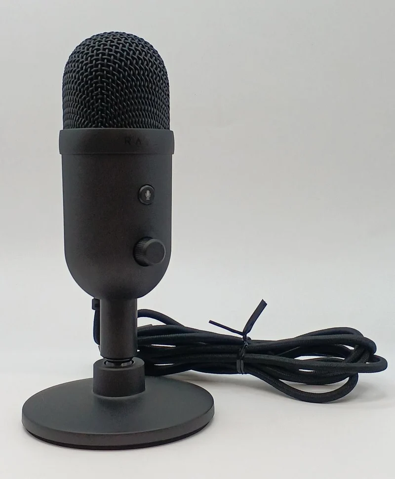 RAZER USB-Kondensatormikrofon SEIREN V2X