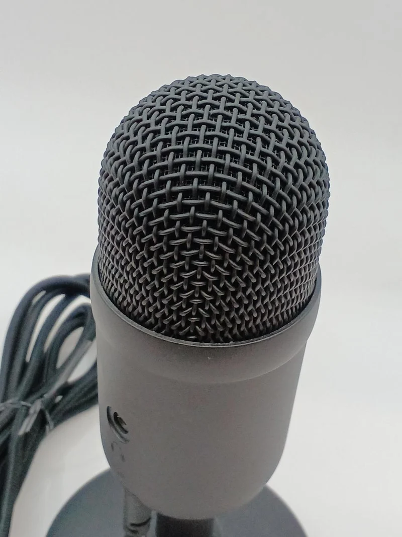 RAZER USB-Kondensatormikrofon SEIREN V2X
