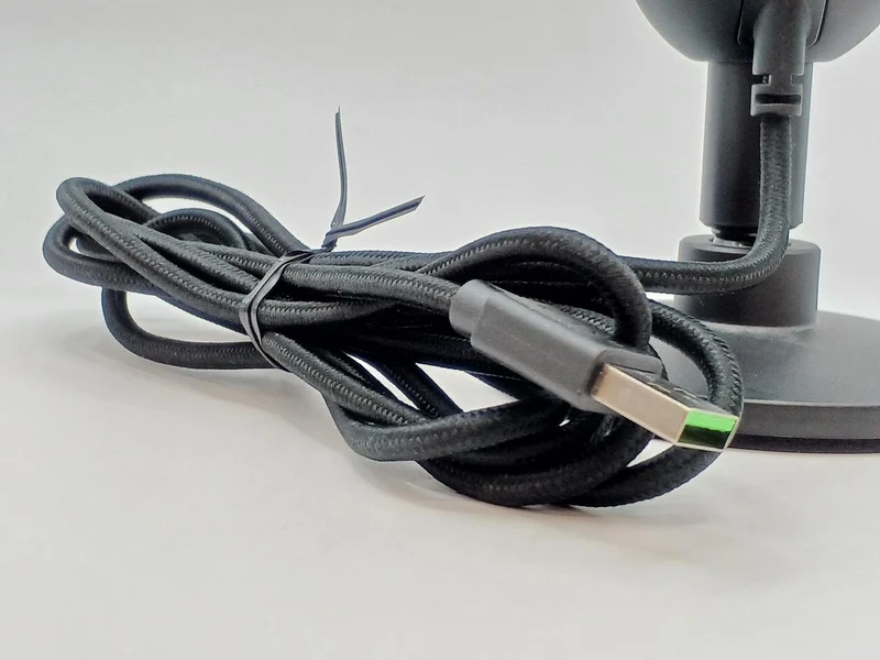 RAZER USB-Kondensatormikrofon SEIREN V2X