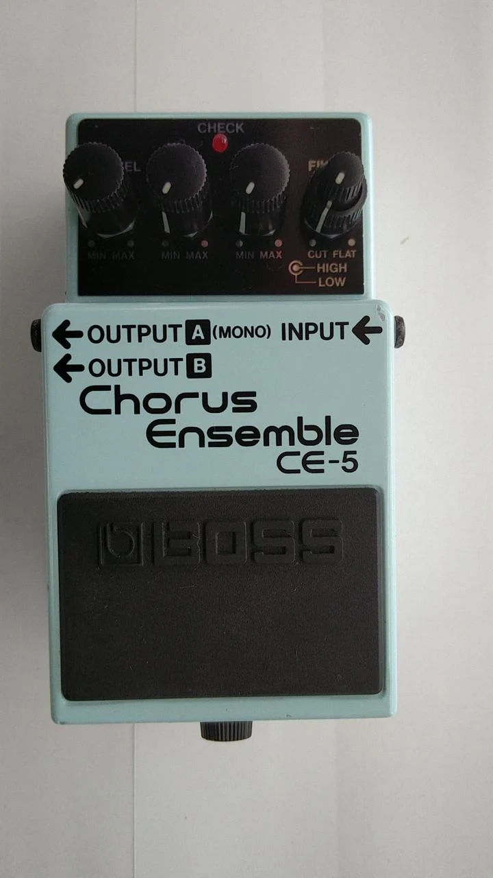 BOSS Chorus CE-5