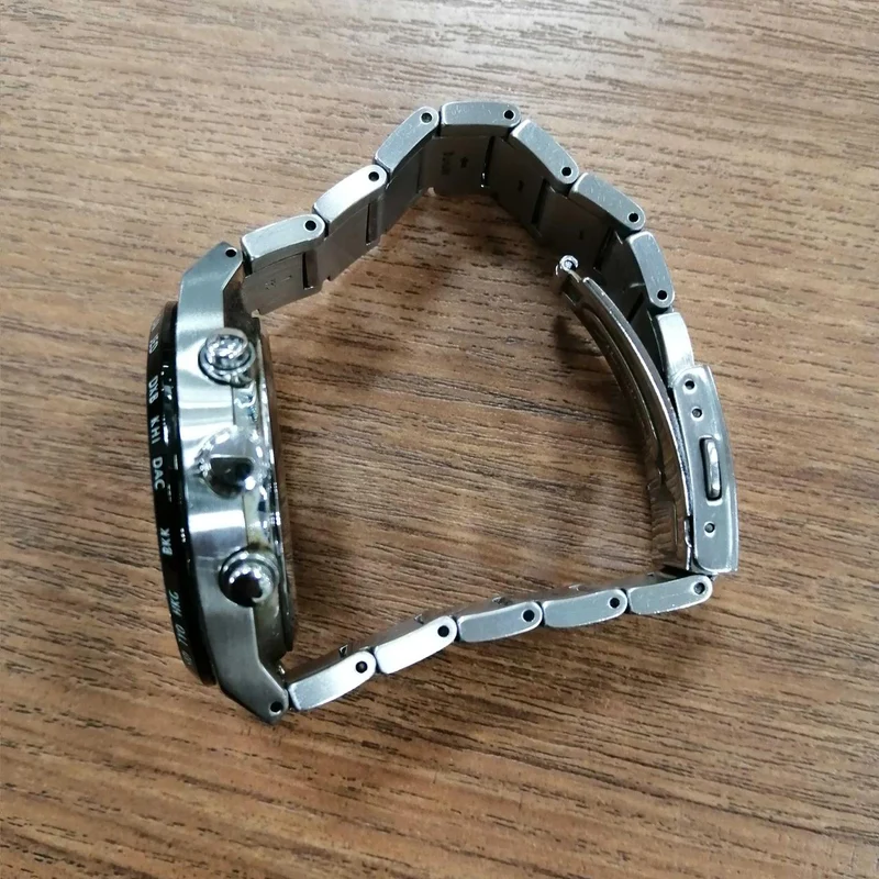 SEIKO Solar-Armbanduhr Weltzeit/V195-0AE0