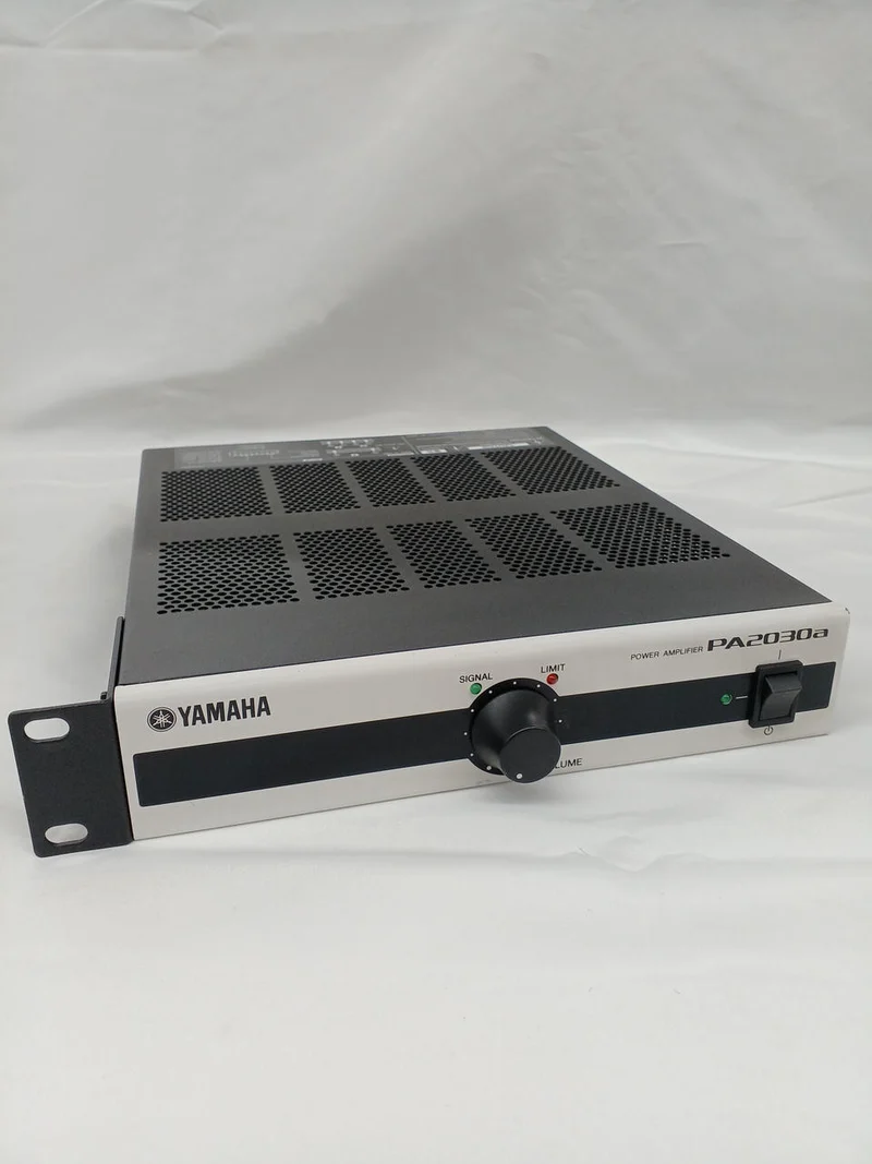 YAMAHA Leistungsverstärker PA2030A