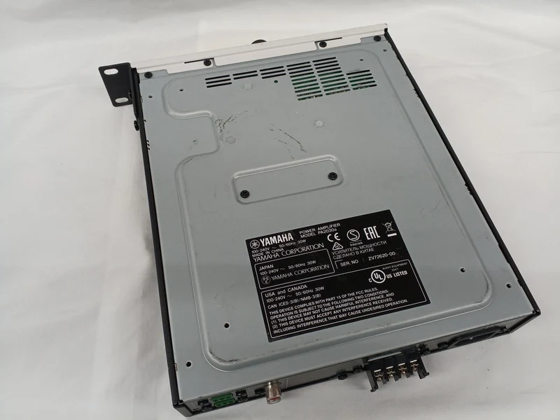 YAMAHA Leistungsverstärker PA2030A