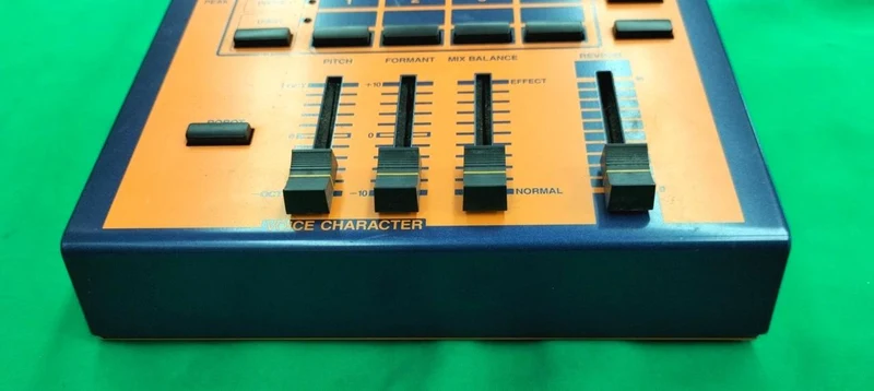 BOSS Vocal Effects VT-1