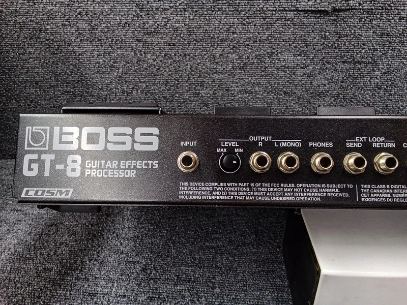 BOSS Multi-Effektgerät GT-8