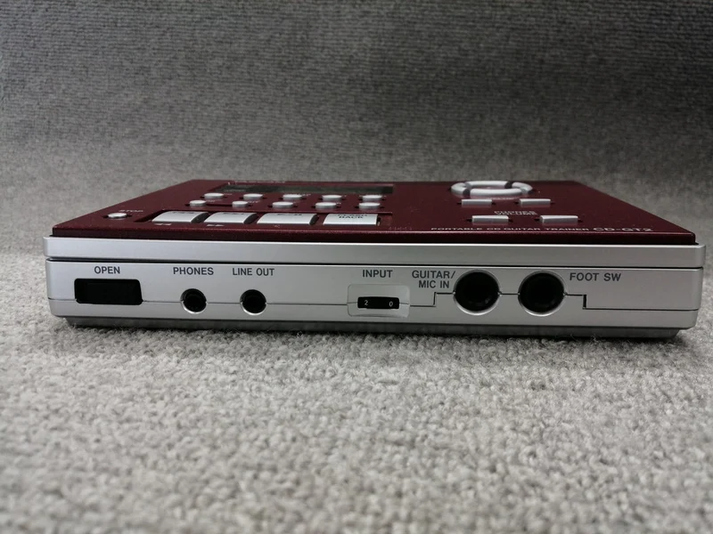TASCAM Tragbarer CD-Gitarrentrainer CD-GT2