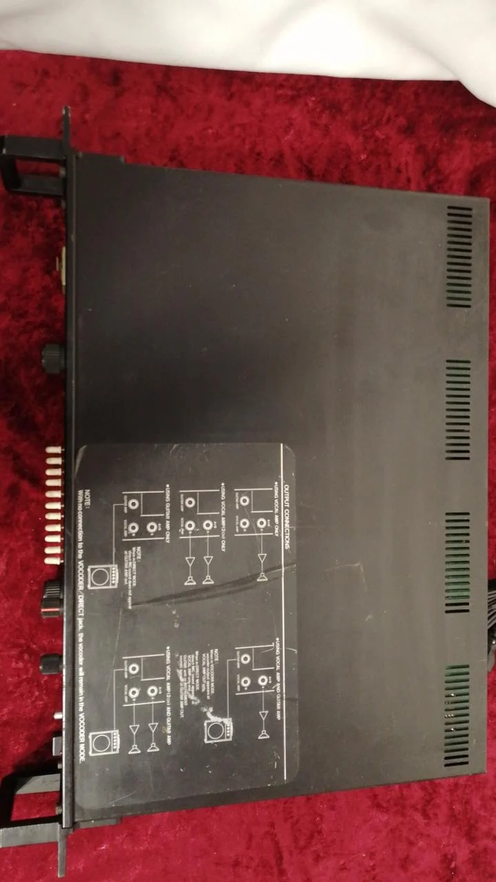 ROLAND Rack-Effekte SVC-350