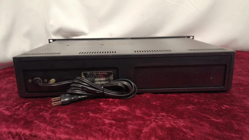 ROLAND Rack-Effekte SVC-350