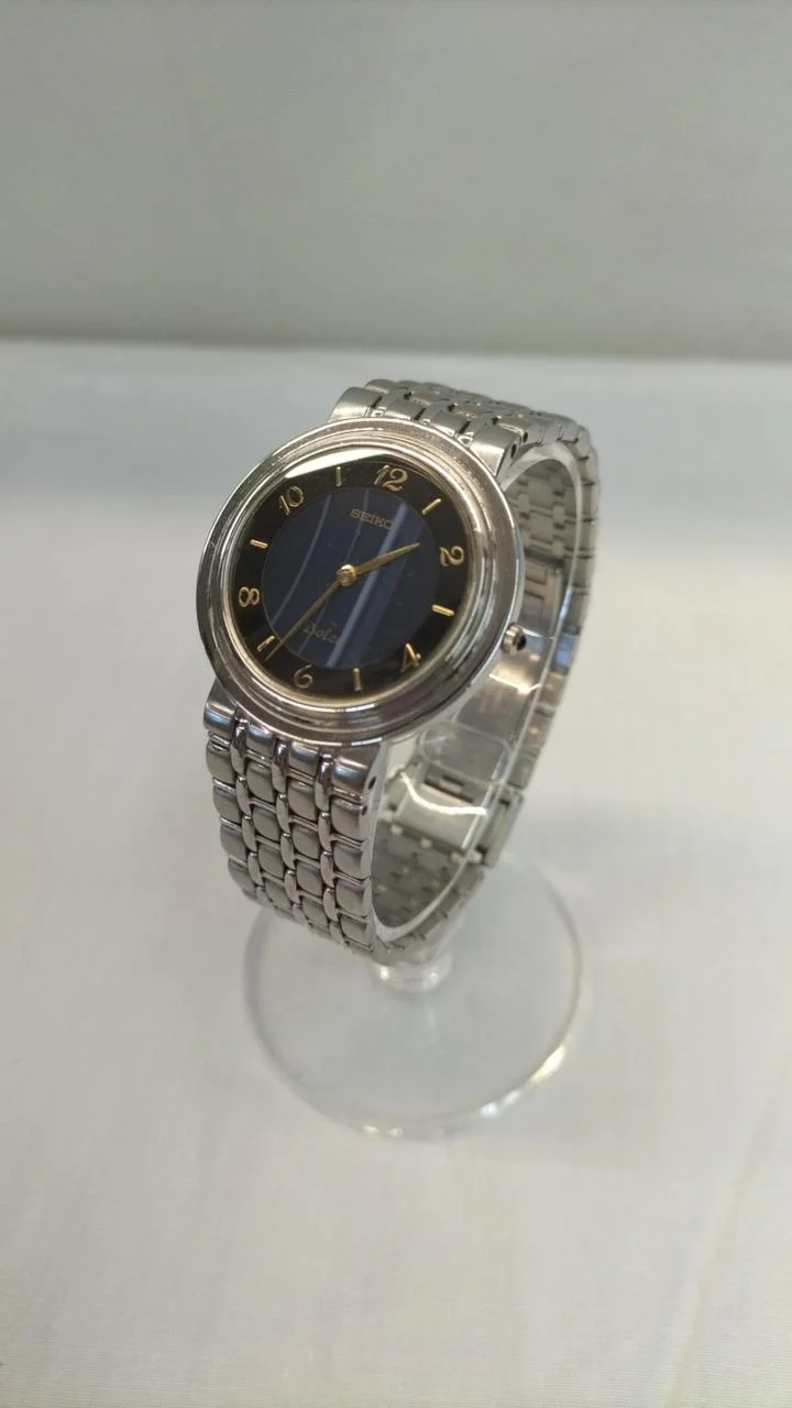 SEIKO Quarz-Armbanduhr DOLCE 8N40-6050 18KT Gravur *Lünette fehlt