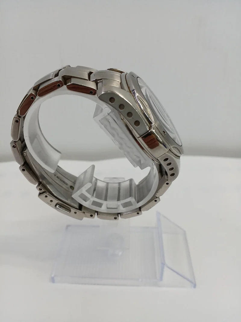 SEIKO Solar-Armbanduhr 7B22-0AA0