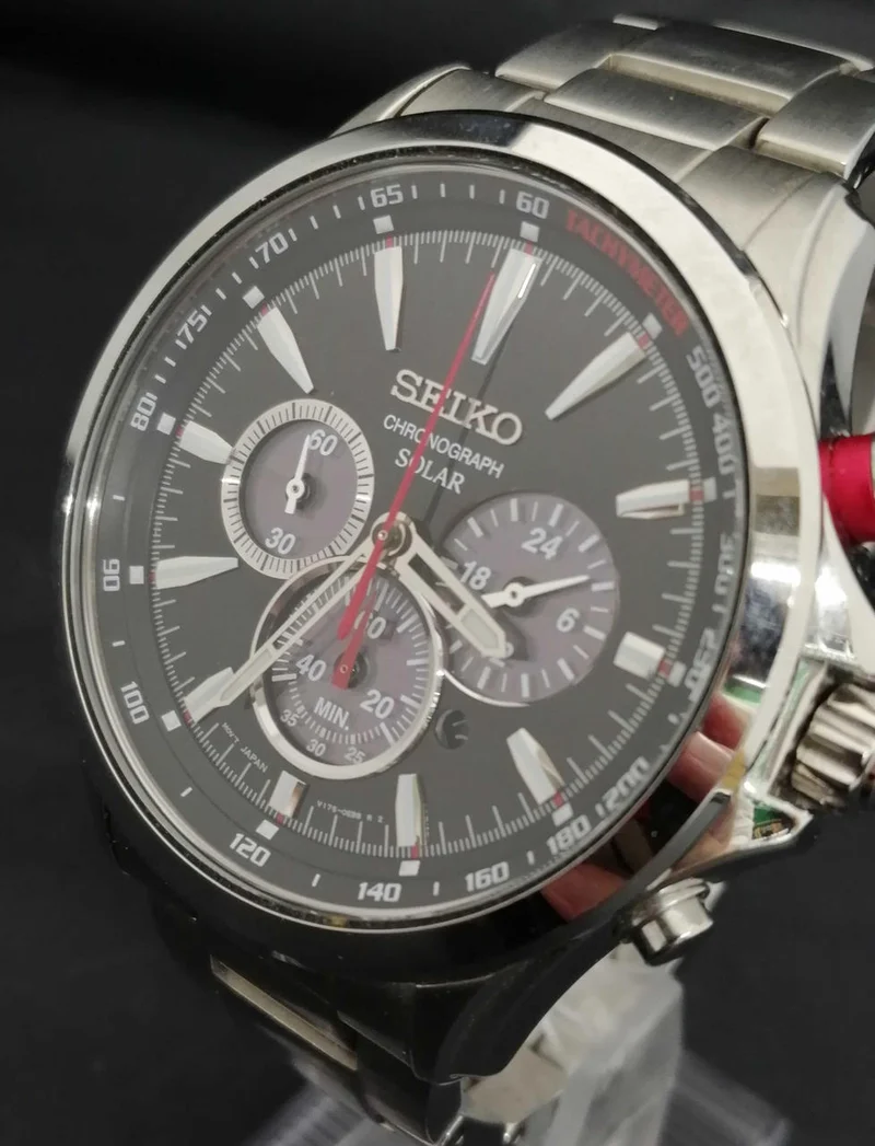 SEIKO Solaruhr V175-0DM0