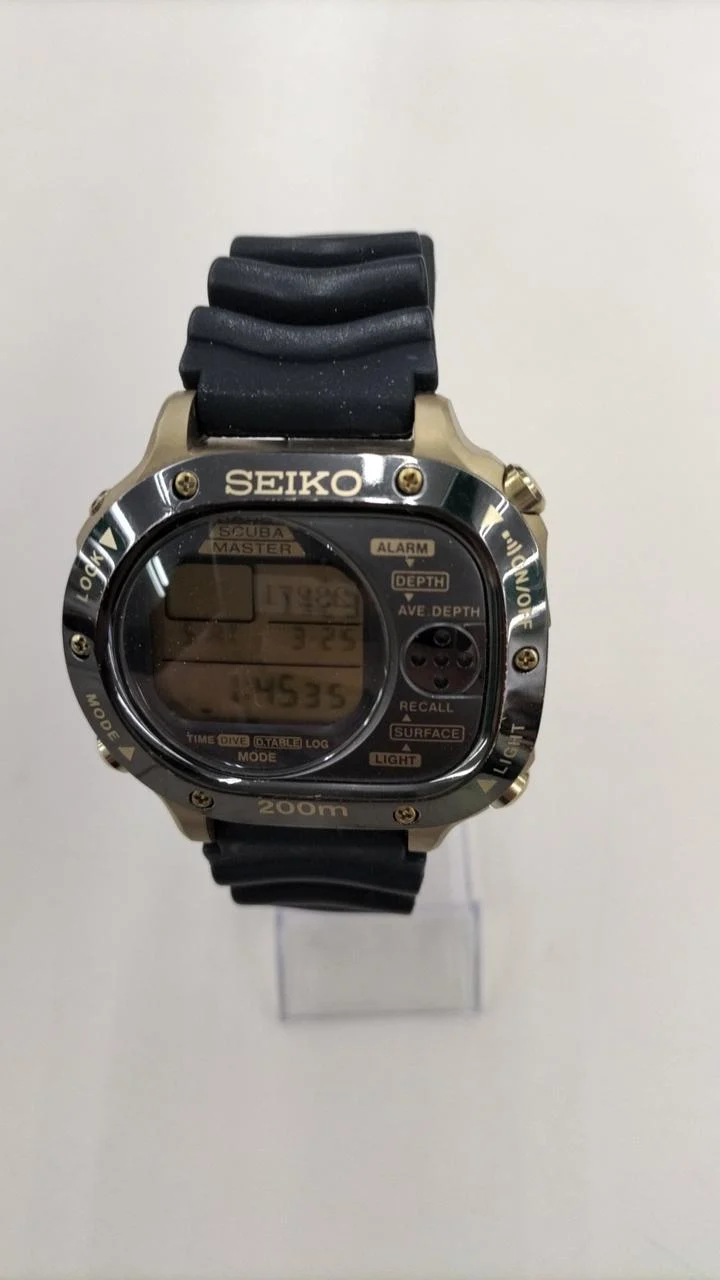 SEIKO Quarz-Digitaluhr M725-5A00