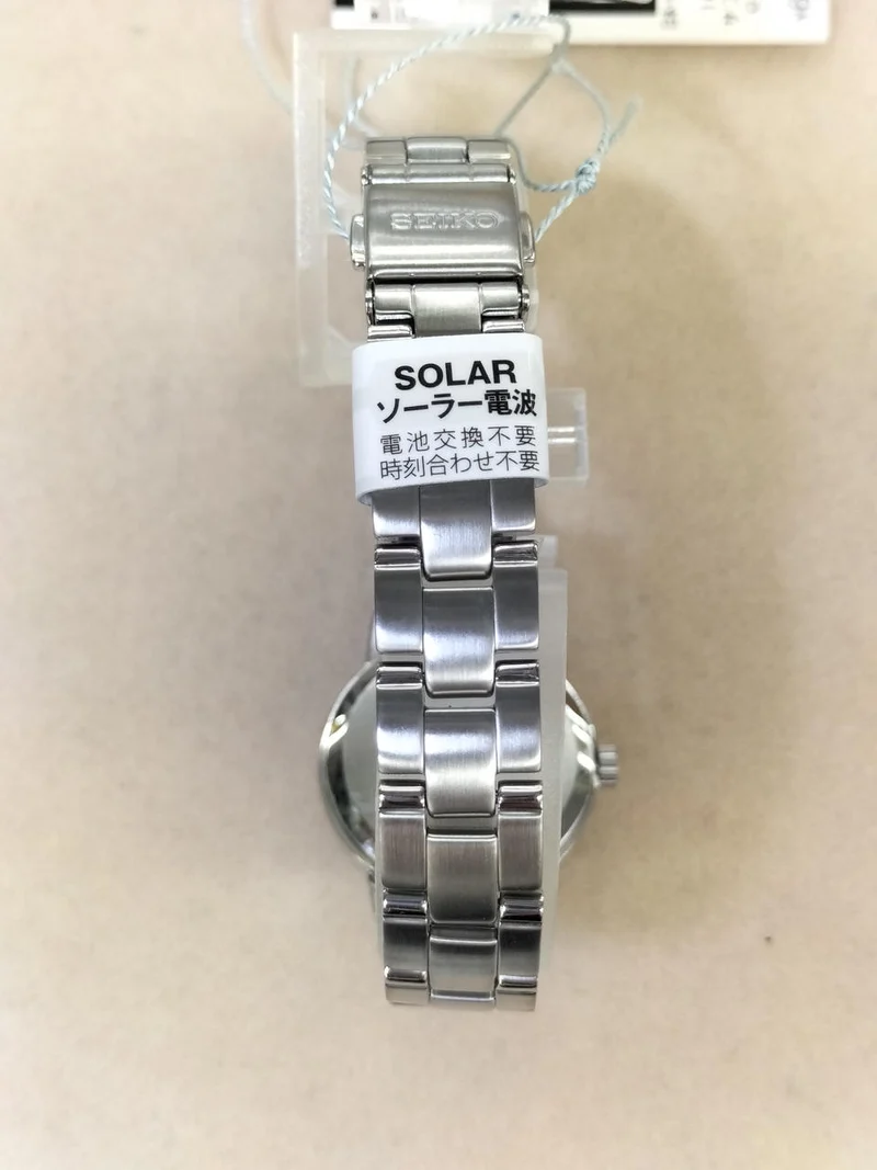 SEIKO Solar-Armbanduhr 1B25-0AV0