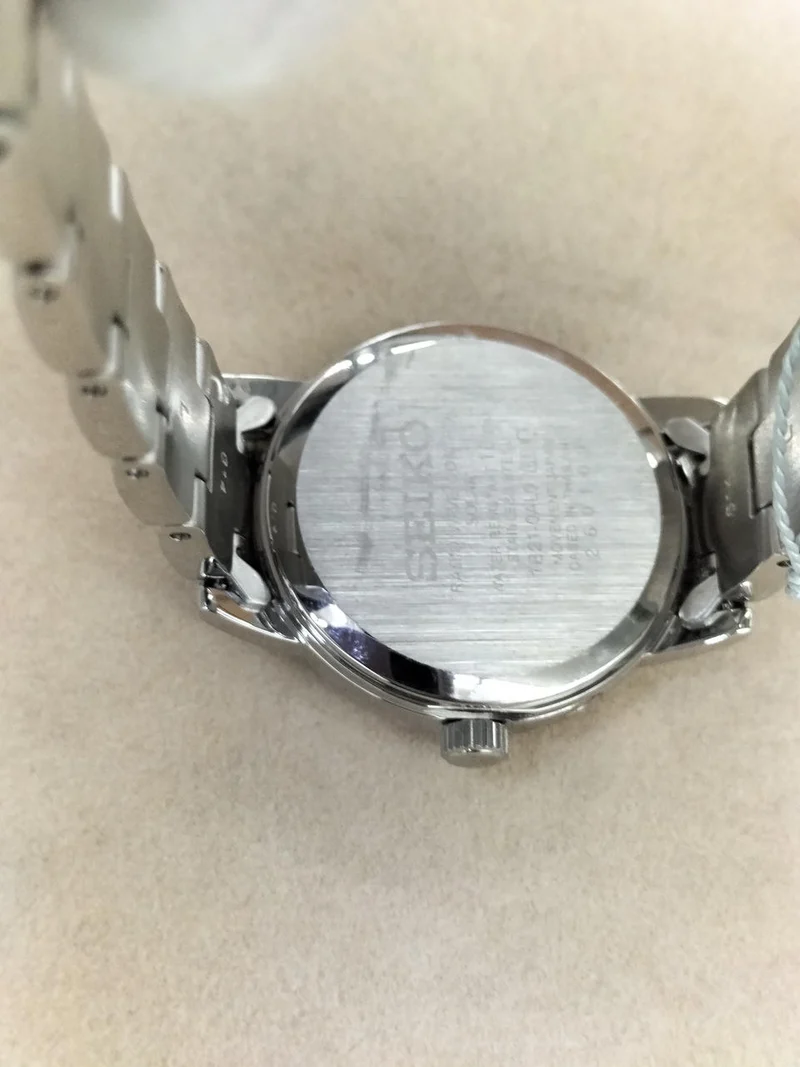 SEIKO Solar-Armbanduhr 1B25-0AV0