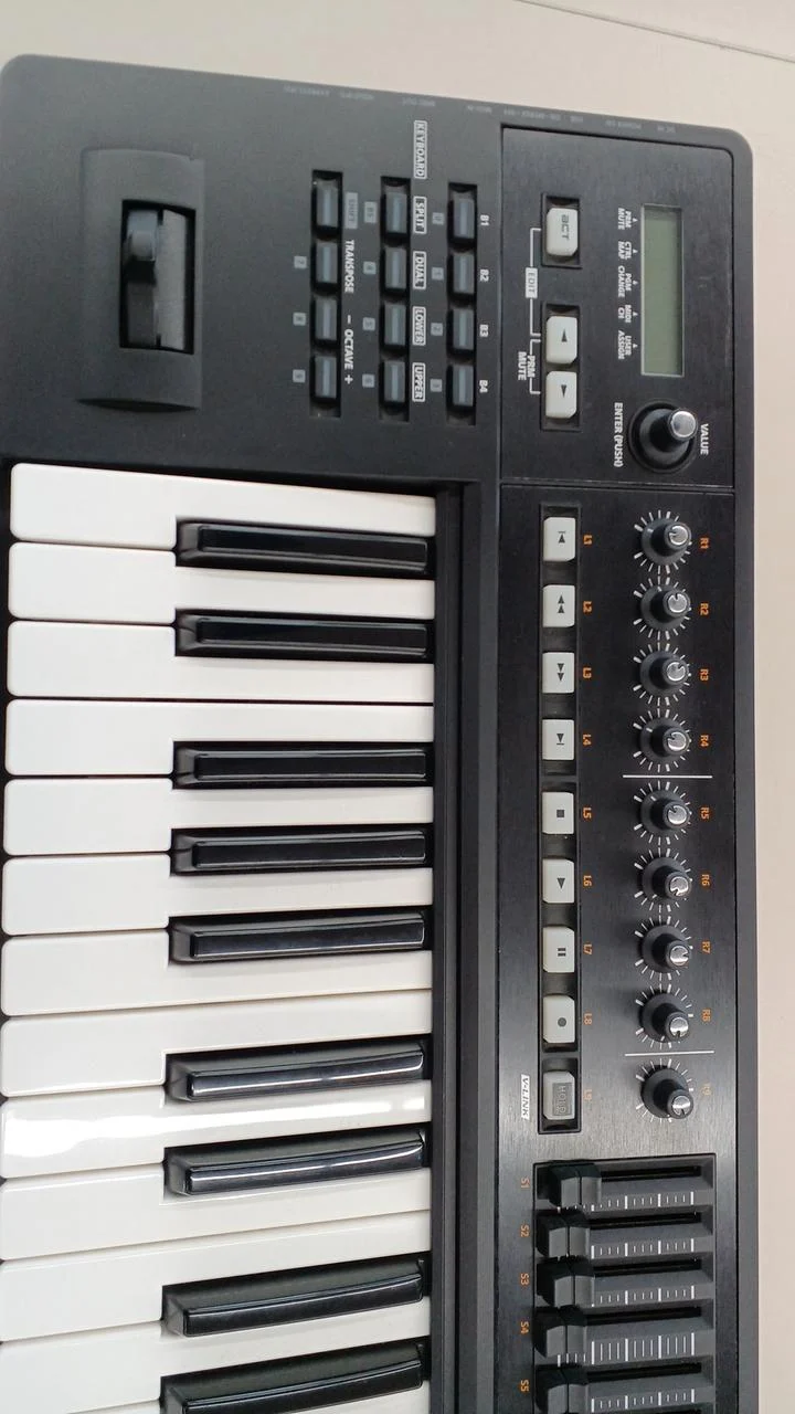 ROLAND MIDI-Keyboard A-800PRO