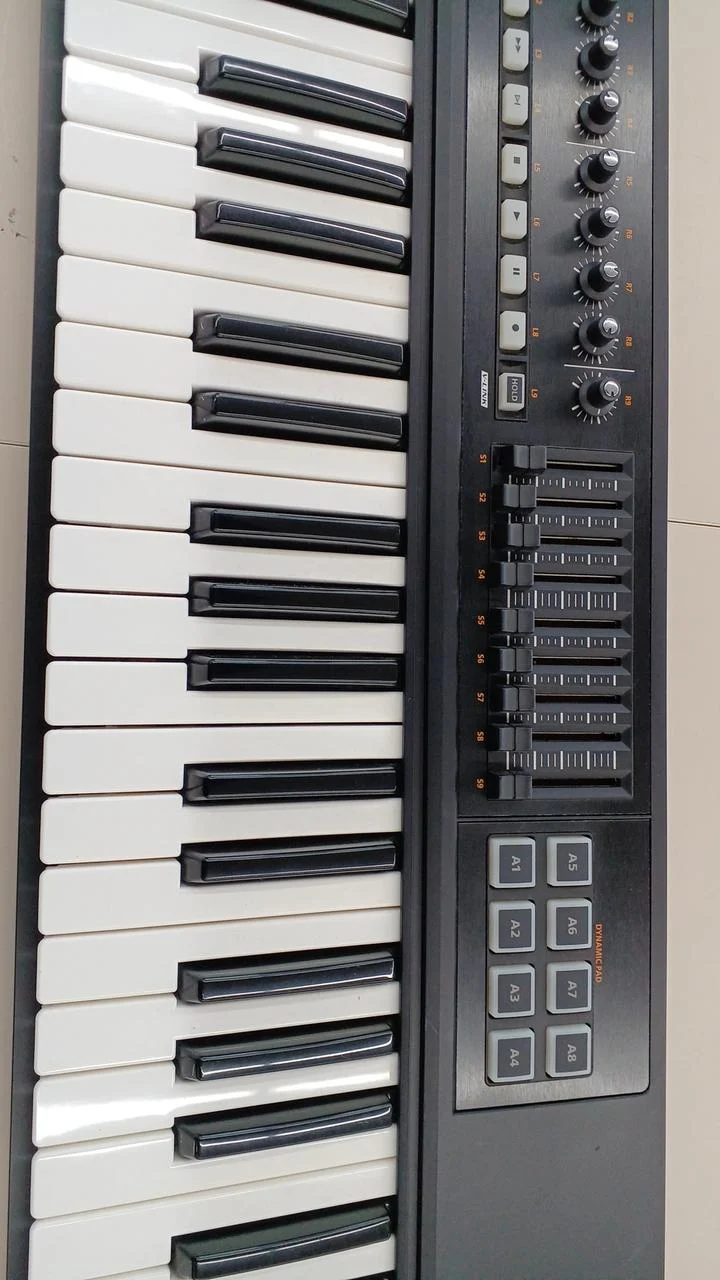 ROLAND MIDI-Keyboard A-800PRO