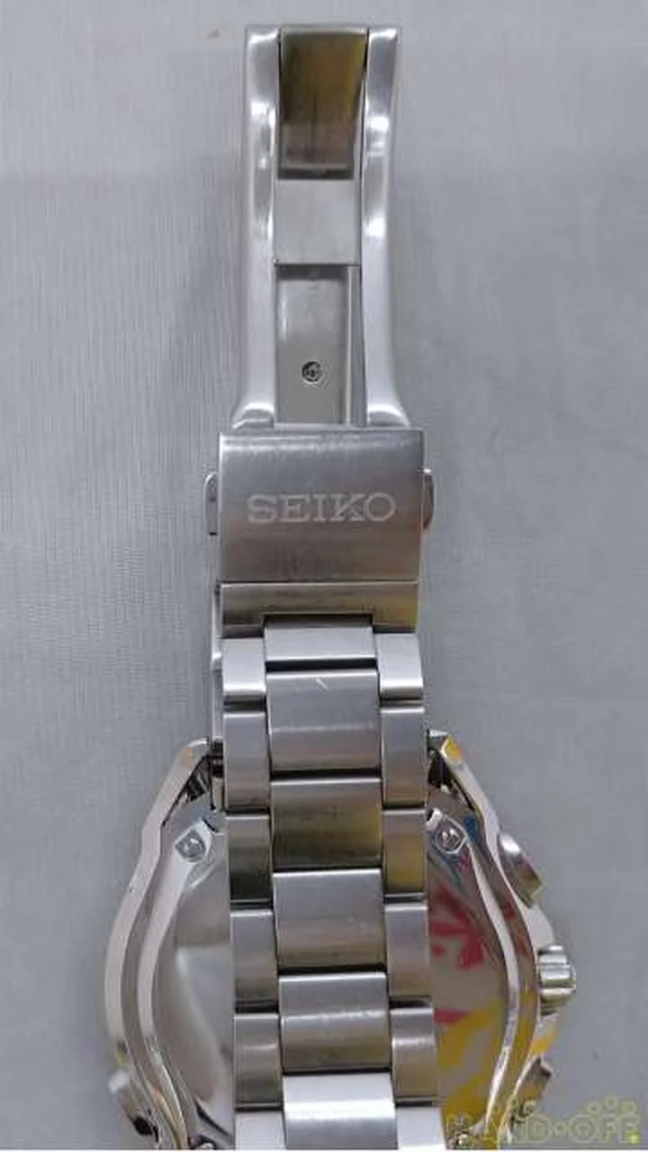 SEIKO Solar-Funkuhr mit blauem Zifferblatt 8B82-OAGO