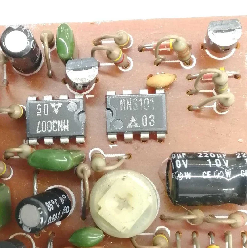 BOSS Effektpedal: CHORUS CE-2
