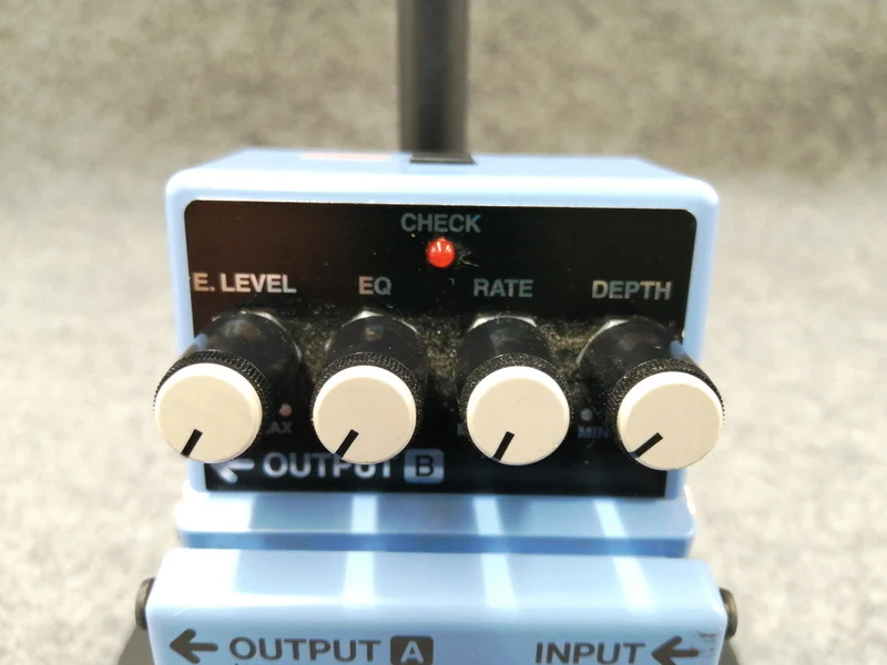BOSS Effektpedal CH-1