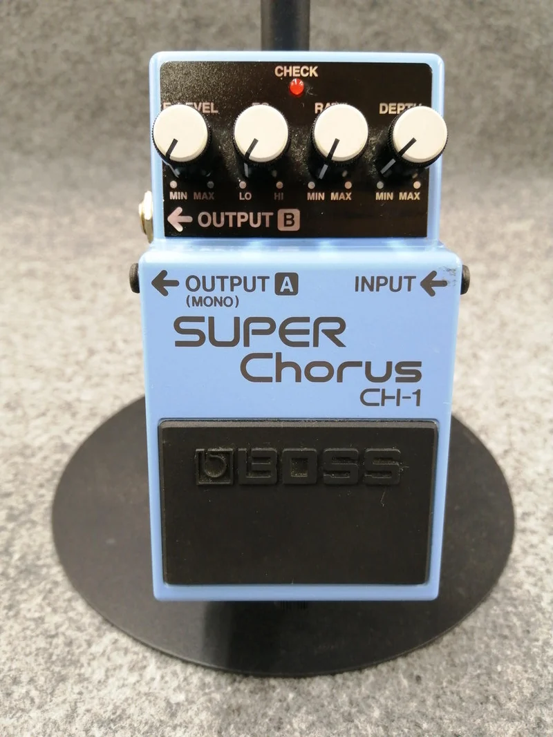 BOSS Effektpedal CH-1