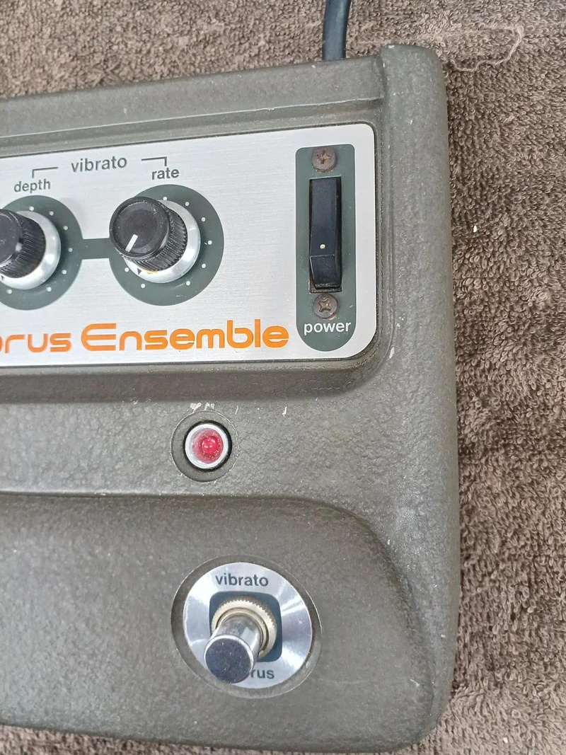 BOSS Chorus CE-1