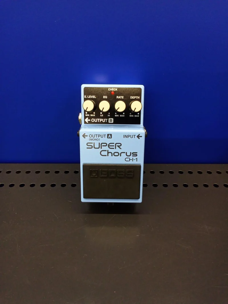 BOSS Effektpedal CH-1