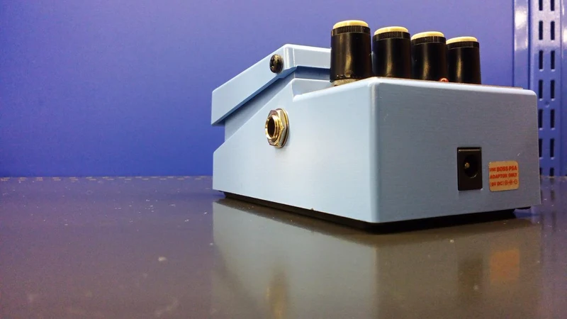 BOSS Effektpedal CH-1