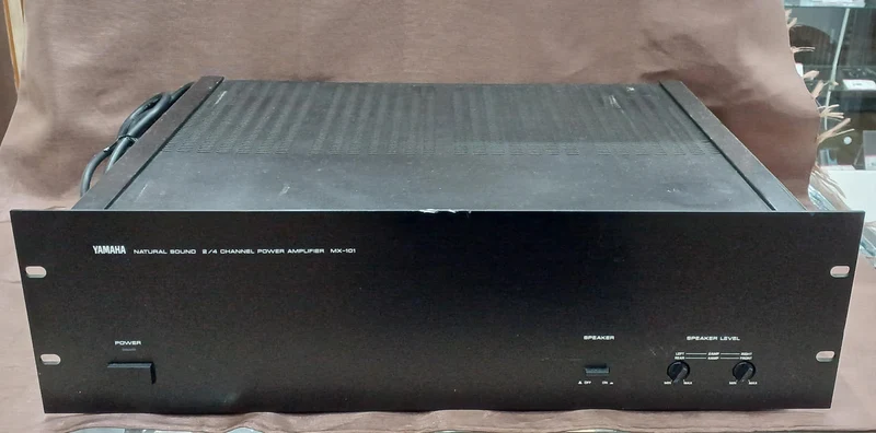 YAMAHA Leistungsverstärker MX-101