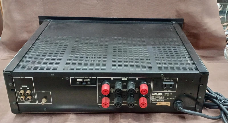 YAMAHA Leistungsverstärker MX-101