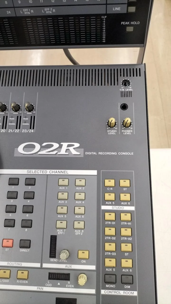 [SCHROTT] YAMAHA Digitalmixer O2R