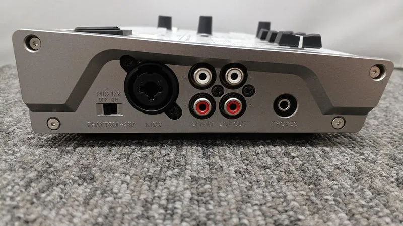 ROLAND Streaming Mixer VR-1HD