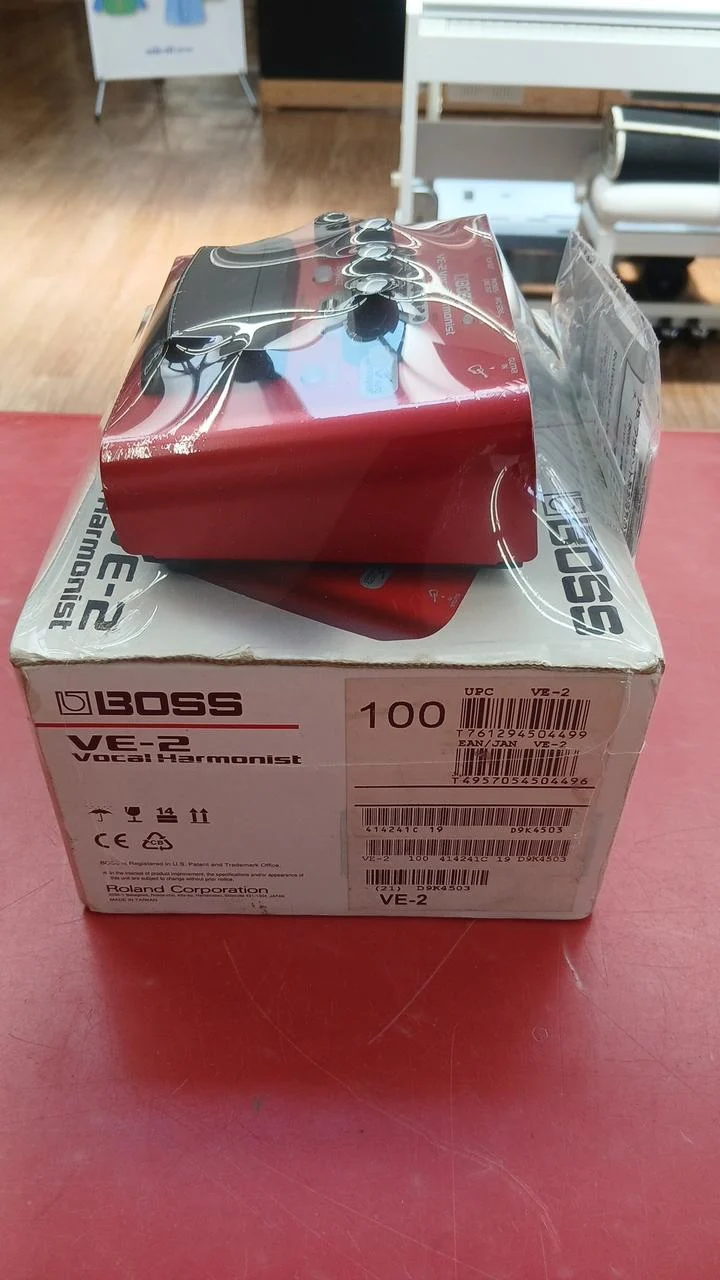 BOSS Vocal Effects VE-2