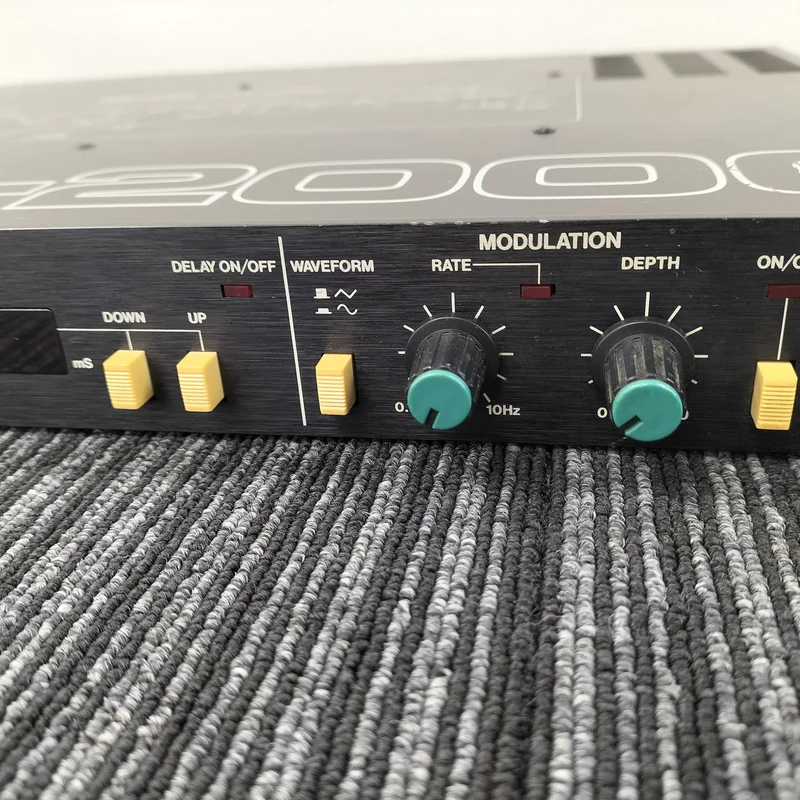 [SCHROTT] ROLAND [Defekte, Verkauf wie besehen] SDE-2000 SDE-2000