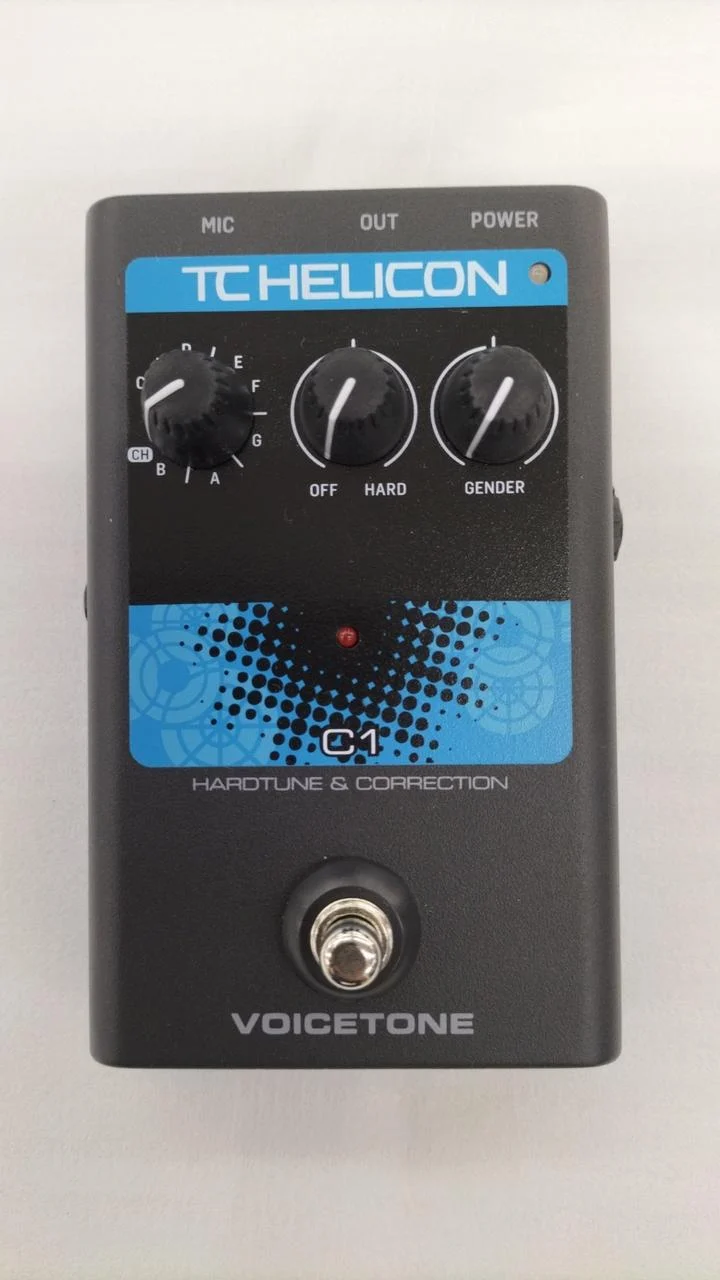 TC-HELICON Gesangseffektpedal: VOICETONE C1