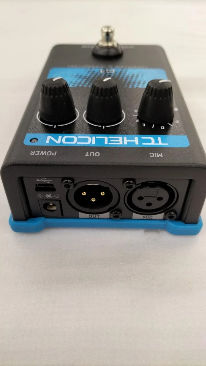 TC-HELICON Gesangseffektpedal: VOICETONE C1