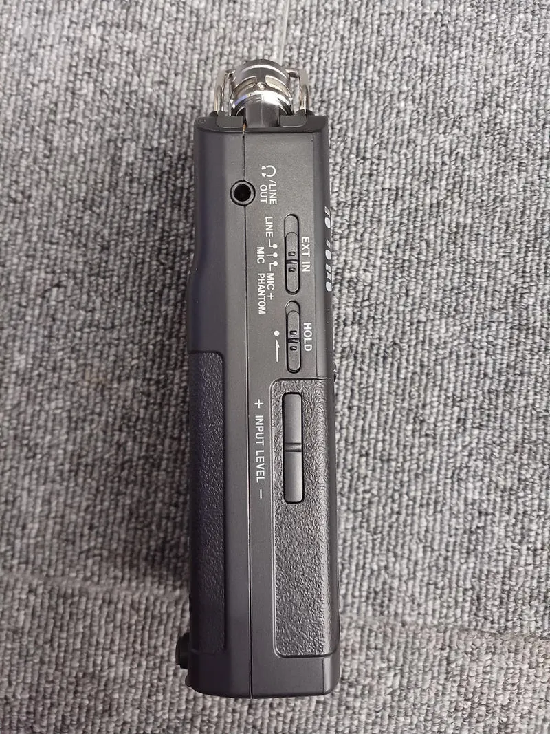 TASCAM PCM-Recorder DR-40