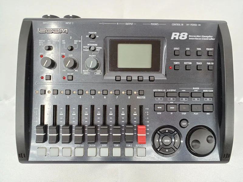 ZOOM MTR R8